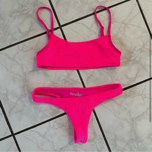 Frankie’s bikini